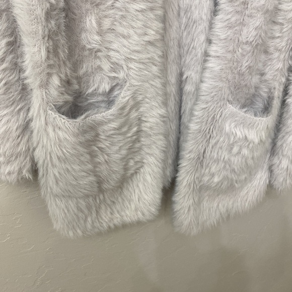 Free People Faux fur long sleeve open cardigan size XS.Grey. - Picture 4 of 9